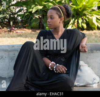 Sansibar, Stonetown, junge Dame im Forodhani Gärten Stockfoto