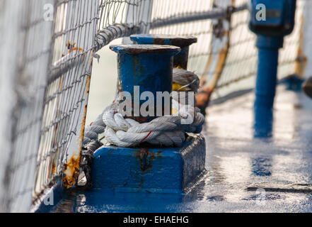 Boot-Takelage und Seil Stockfoto