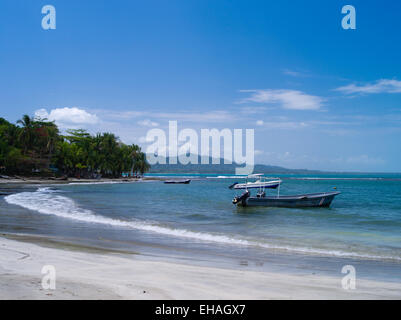 Der Strand in der Nähe von Zentrum von Puerto Viejo, Limon, Costa Rica. Stockfoto