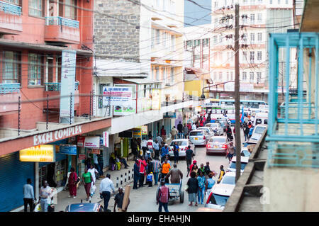 Erhöhten Blick auf Dubois Street, Downtown Nairobi, Kenia Stockfoto