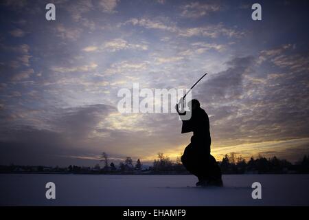 Japanischer Ninja Winter Porträt Stockfoto