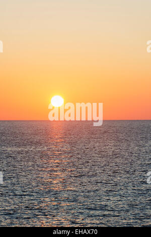 Mittelmeer Europa, Malta, Insel Gozo, Sonnenuntergang in der Stadt von Xlendi resort Stockfoto