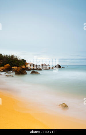 Mittelmeer Europa, Malta, Insel Gozo, roter sand Strand von Ramla Bay Stockfoto