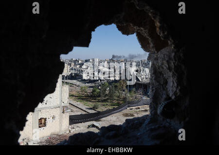 Ein Blick auf die Zerstörung in Ain al-Arab auch bekannt als Kobanê, die Straßen sind Schutt gefüllt und großer Teil der Stadt wurde verwüstet nannte man sie "Stalingrad", nach Monaten des Kämpfens und wilden Streiks gegen die Aufständischen Dschihad in Kobane Luft. © Jonathan Raa/Pacific Press/Alamy Live-Nachrichten Stockfoto