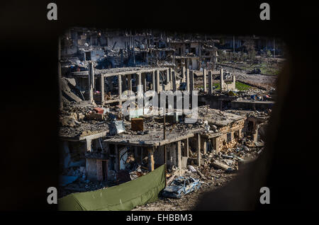 Ein Blick auf die Zerstörung in Ain al-Arab auch bekannt als Kobanê, die Straßen sind Schutt gefüllt und großer Teil der Stadt wurde verwüstet nannte man sie "Stalingrad", nach Monaten des Kämpfens und wilden Streiks gegen die Aufständischen Dschihad in Kobane Luft. © Jonathan Raa/Pacific Press/Alamy Live-Nachrichten Stockfoto