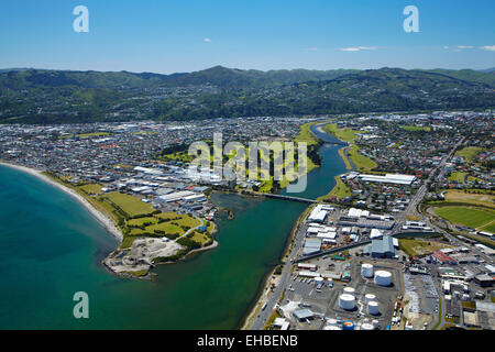 Hutt River, Petone, und Blick aufs Meer, Wellington, Nordinsel, Neuseeland - Antenne Stockfoto