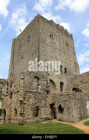 Portchester Castle ist eine mittelalterliche Burg in Fareham, Hampshire, England, UK. Stockfoto