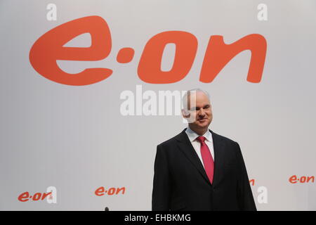 Düsseldorf, Deutschland. 11. März 2015. Johannes Teyssen, Vorstandsvorsitzender der EON AG, Jahrespressekonferenz, Düsseldorf, 11.03.2015. Bildnachweis: Jürgen Schwarz/Alamy Live-Nachrichten Stockfoto