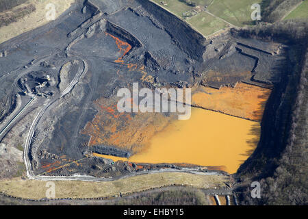 Luftaufnahme von einem Schiefer-Steinbruch in England, UK Stockfoto