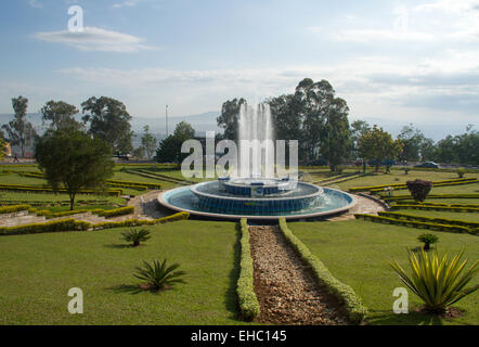KIGALI, Ruanda - 14. November 2013: schöne Kreis Brunnen in Kigali am 14. November 2013, Kingali, Ruanda Stockfoto
