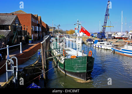 Boote auf dem Fluss Stour im Sandwich in Kent Stockfoto