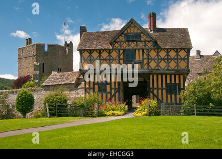 Stokesay Schloss befestigt 13. Jahrhundert Herrenhaus, Craven Arms, in der Nähe von Ludlow, Shropshire, England, UK Stockfoto