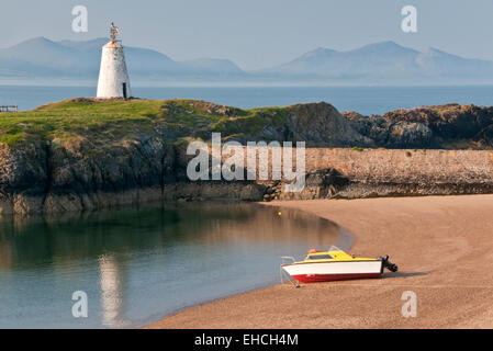 Die alten Twr Bach Leuchtturm, Llanddwyn Island, Newborough, Anglesey, North Wales, UK Stockfoto