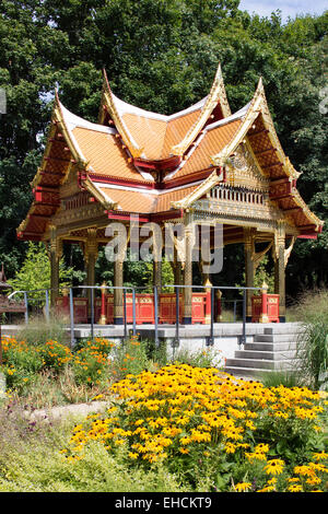 Sala Thai-Pavillon, Thai Tempel im Kurpark von Bad Homburg, Hessen, Deutschland Stockfoto