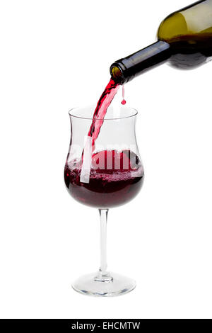 Rotwein Gießen in ein Glas Stockfoto