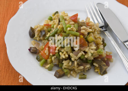 Vegetarische Paella - vegetarische Paella Stockfoto