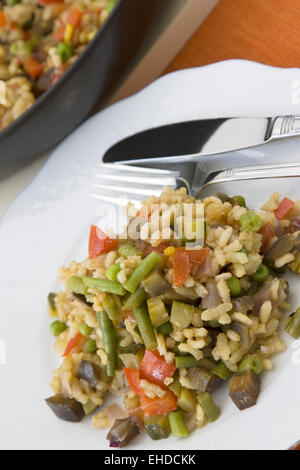 Vegetarische Paella - vegetarische Paella Stockfoto