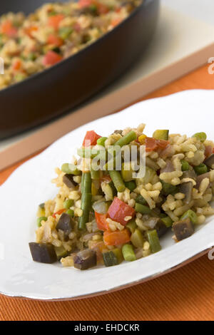 Vegetarische Paella - vegetarische Paella Stockfoto