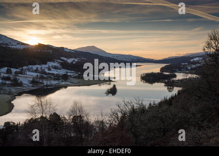 Königin der Ansicht Loch Tummel bei Sonnenuntergang im Winter, perthshire Stockfoto