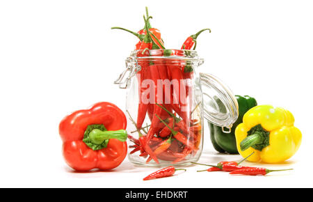 Paprika in Glas isoliert auf weiss Stockfoto