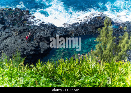 Genießen Sie Königin Bad Pool auf der Insel Kauai Hawaii Stockfoto