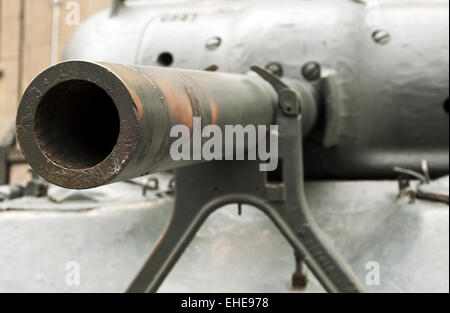 Panzerkanone hautnah. Stockfoto