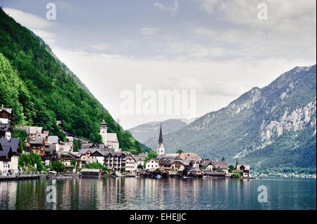 Hallstatt mit See Stockfoto