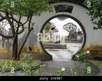 Fukushuen / Fukusyuen / Fukushu Garten, Naha City. Okinawa, Japan. Basierend auf Gärten der Stadt Fuzhou, China. Stockfoto