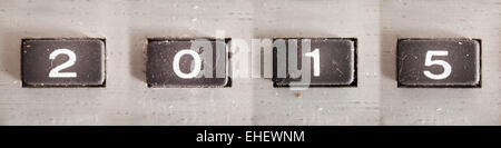 Anzahl 2015 der alten gummierten Tasten von einem alten Rechner geschrieben. Stockfoto