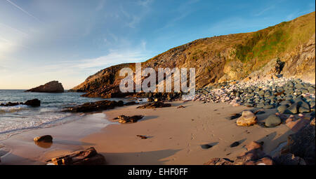 Küste und Klippen bei Cap Frehel Frankreich Stockfoto