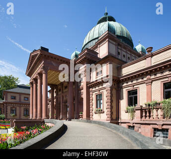 Das Bade-Und Theraphiehaus Im Bad Homburger Kurpark Wurde 1887-90 als Fürstenbad Nach Plänen von Louis Jacobs Erbaut. Vor Dem G Stockfoto