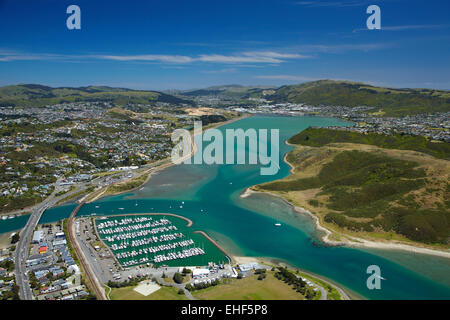 Mana Marina and Porirua Harbour, Region Wellington, Nordinsel, Neuseeland - Antenne Stockfoto