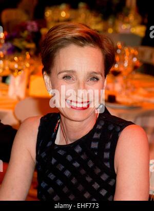 London, UK. 12. März 2015. Schauspielerin Kristin Scott Thomas besucht die Champions für Change Award im Bankettsaal in London, Vereinigtes Königreich, 12. März 2015. Die Auszeichnung ist eine Initiative des internationalen Zentrums für Forschung auf Frauen (ICRW). Foto: Patrick van Katwijk / POINT DE VUE OUT - NO WIRE SERVICE-/ Dpa/Alamy Live News Stockfoto