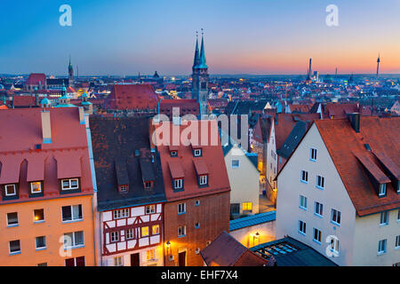 Nürnberg. Bild der historischen Innenstadt von Nürnberg bei Sonnenuntergang. Stockfoto