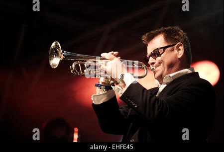 Wahnsinn im Camp Bestival Lulworth Castle Dorset Samstag, 31. Juli 2010. Stockfoto