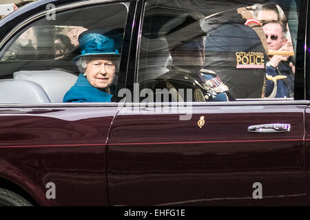 London, UK. 13. März 2015. Die Queen und Prinz Philip kommen für Afghanistan Gedenken bei der St. Pauls Kathedrale Credit: Guy Corbishley/Alamy Live News Stockfoto