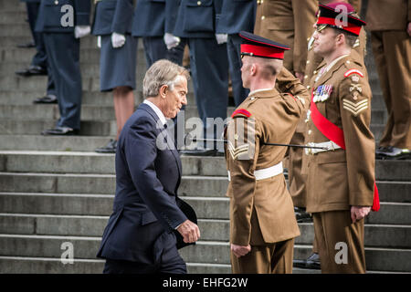 London, UK. 13. März 2015. Tony Blair kommt für Afghanistan Gedenkfeier am St. Pauls Kathedrale Credit: Guy Corbishley/Alamy Live News Stockfoto