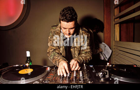 Lost And Found DJs am East bei 93ft Ostlondon Ausweg. Stockfoto