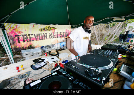 Trevor Nelson DJing in Antigua 2006 Stockfoto