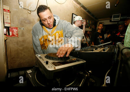 Semtex DJing auf Yo Yo im Notting Hill Arts Club. Stockfoto