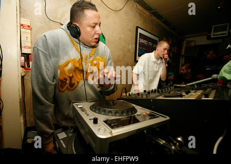 Semtex DJing auf Yo Yo im Notting Hill Arts Club. Stockfoto