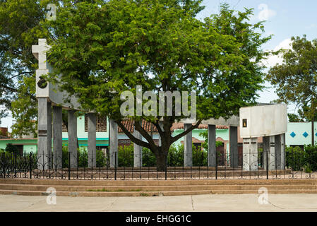 Kuba Parque Tudury Denkmal Stiftung Santa Clara Tamarind Tree 18 Spalten 1. Familien Website 1. Masse Runde 15. Juli 1689 Stockfoto