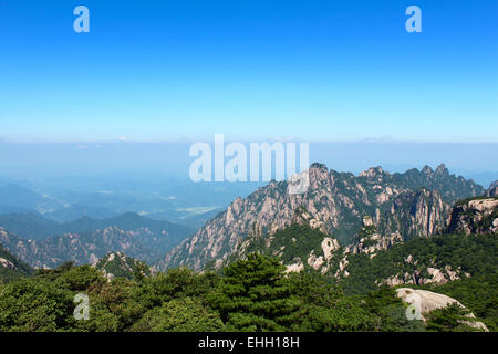 Fotografie des gelben Berges, Huangshan, porträtiert eine der schönsten Landschaft Fews Chinas. Stockfoto