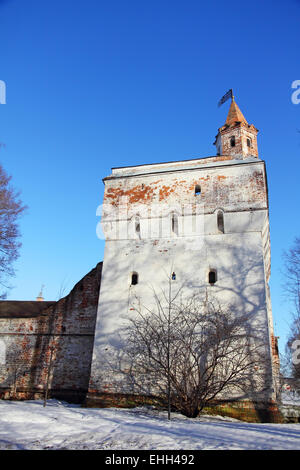 Alte Burg Turm im Winter. Stockfoto