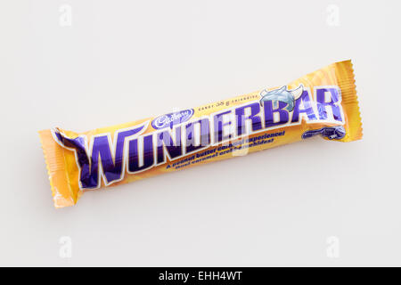 Ein Cadbury Wunderbar Schokoriegel, die in Kanada und Deutschland verkauft wird. Stockfoto