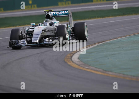 Melbourne, Australien. 14. März 2015. NICO ROSBERG und Mercedes AMG Petronas F1 Team fährt während des Qualifyings 2015 Australian Grand Prix im Albert Park Circuit in Melbourne, Australien. Bildnachweis: James Gasperotti/ZUMA Draht/Alamy Live-Nachrichten Stockfoto