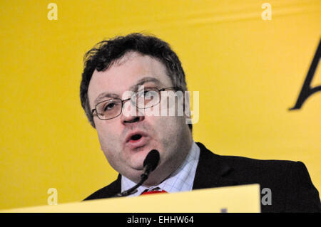 Belfast, Nordirland. 14. März 2015 - Stephen Farry, Minister für Weiterbildung, Adressen der Alliance Party Konferenz Stockfoto