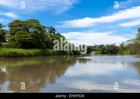 Puerto Viejo de Sarapiqui Fluss in Costa Rica Stockfoto