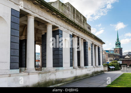 Der Tower Hill Memorial ist ein Commonwealth War Graves Commission Kriegsdenkmal in Trinity Square Gardens, London Stockfoto