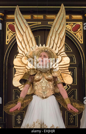 London, UK. 14. März 2015. Auf dem Bild: Sarah MacRae als Calantha. Fototermin für das Theaterstück "The Broken Heart" von John Ford am Sam Wanamaker Playhouse, London, UK. Das Stück ist unter der Regie von Caroline Steinbeis und läuft von 12 März bis 18. April 2015 am Sam Wanamaker Playhouse/Globe Theatre. Stockfoto